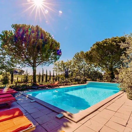 Bastide Saint-didier Bed & Breakfast 5*