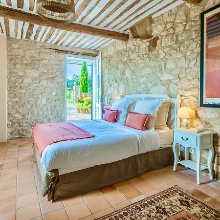 Bastide Saint-didier 5* Saint Didier (Vaucluse)